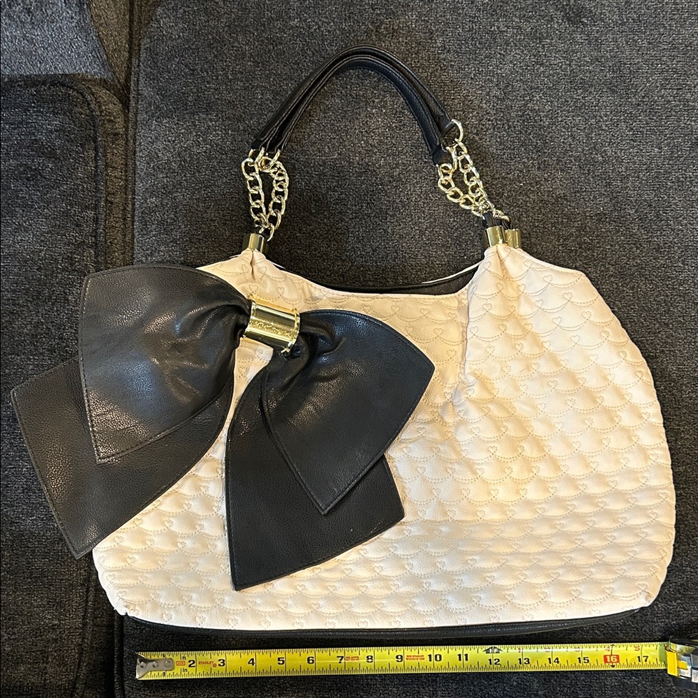 Betsey Johnson -large